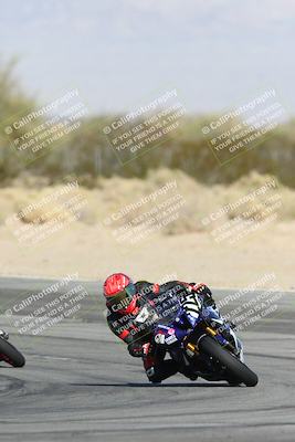 media/Dec-07-2025-CVMA (Sun) [[3e7d2de5dc]]/Race 8-Middleweight Shootout/